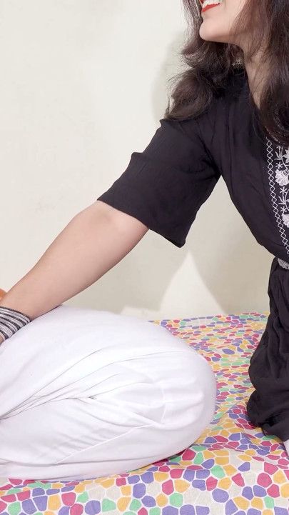 Rakhi- Hot girl Priya flirts with mama ji and Rides on mama ji and mama fucked Priya double lund in hindi audio | Clip 1