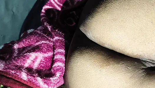 Мамочка отсосала мой член и трахнула ее задницу