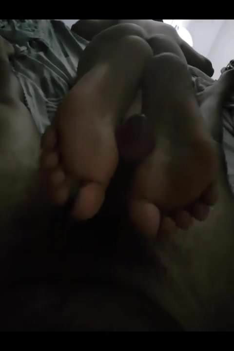 Footjob Reverse