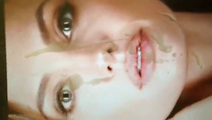 Angelina jolie yüz haraç