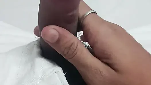 Erkek kendini tatmin eder