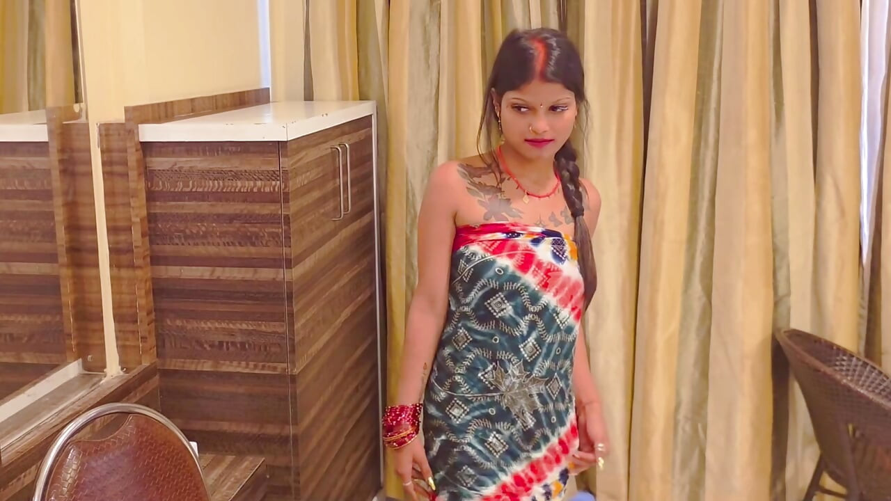 Pati ne patni ko nahate ke waqt bathroom me hii pel diya