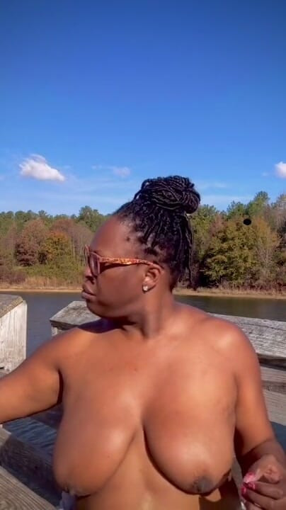 MATURE EBONY COUGAR MAKING FETISH CONTENT IN PUBLIC PT 1 | Clip 2