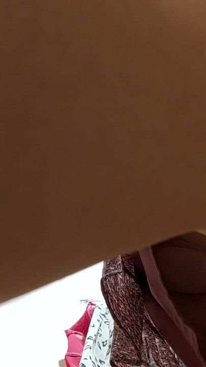 حلمات لاتينية مشعرة كبيرة. زوجة هاوية تجرب الملابس. كس مشعر، امرأة سمراء مثيرة، طيز كبيرة، ملابس مثيرة، سراويل داخلية، جوارب، شو | مقطع 2