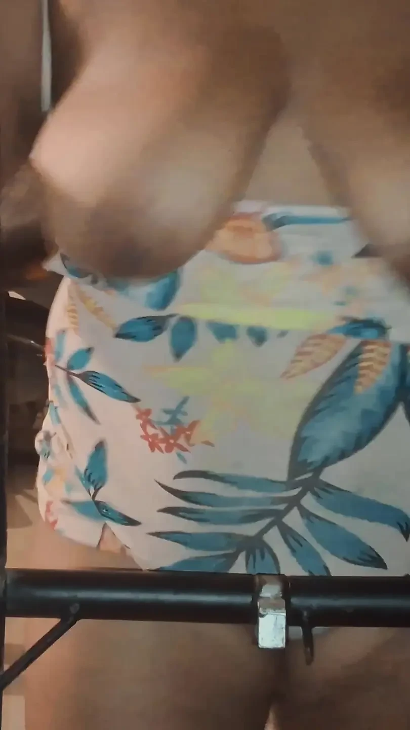 EVAGELICA PAYS FOR BREASTS AT THE GYM