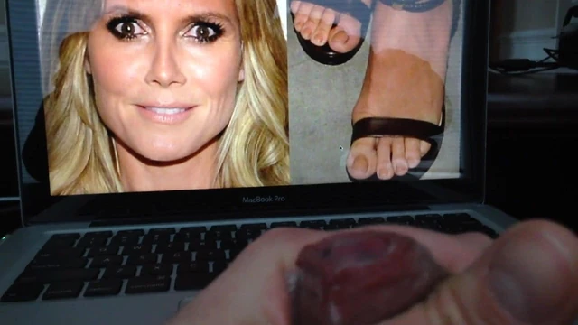 Masturbating to Heidi Klum's Sexy Feet