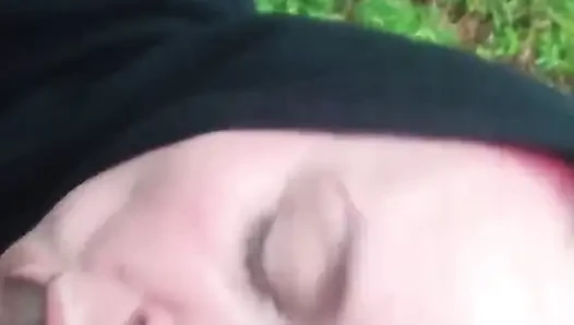 Tarlada traktör tarafından sikiliyor