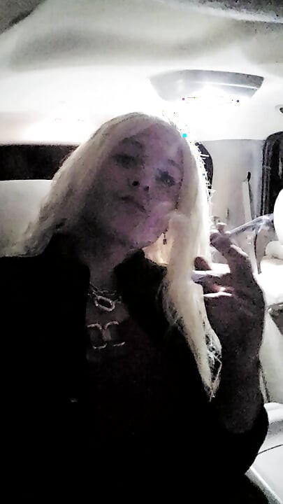 Fumando no carro dos anos 120