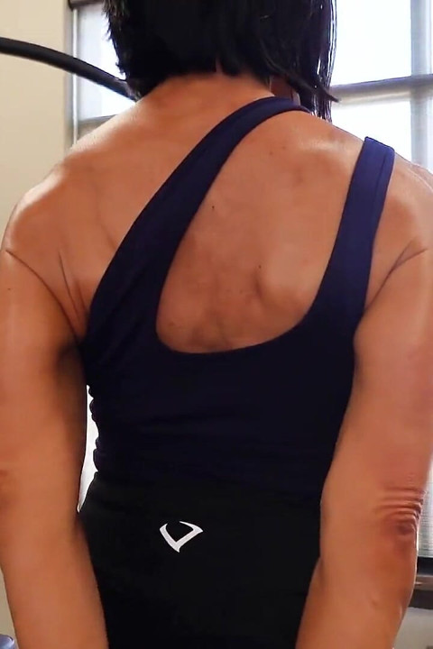 Fitness Chick Flexing! Custom Clip