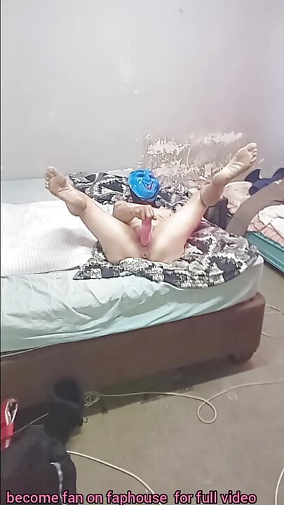 MILF Stepmommmy Plays with Vibrator and Then Get Fucked Missionary