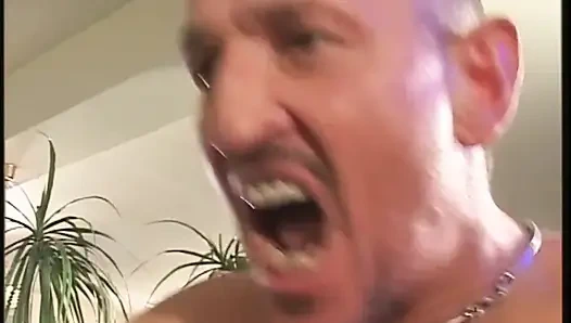 Herkes amına geri dönüyor