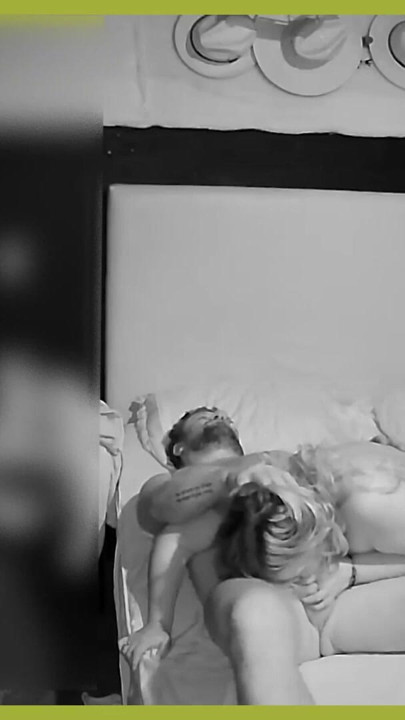 PUCHIS - ANAL CREAMPIE FILLS MIA'S ASS | Clip 1
