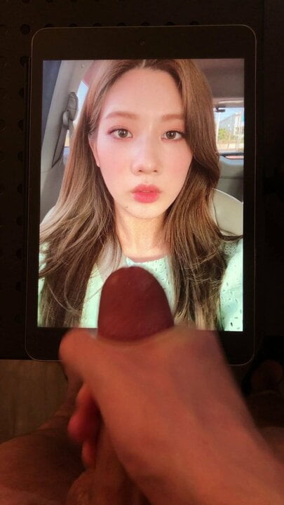 LOONA Kim Lip Cum Tribute