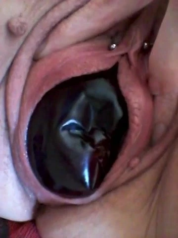 Whore loves stretch her loose holes