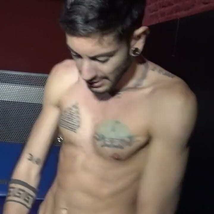 Gay Fucked by 2 Straigth Boys