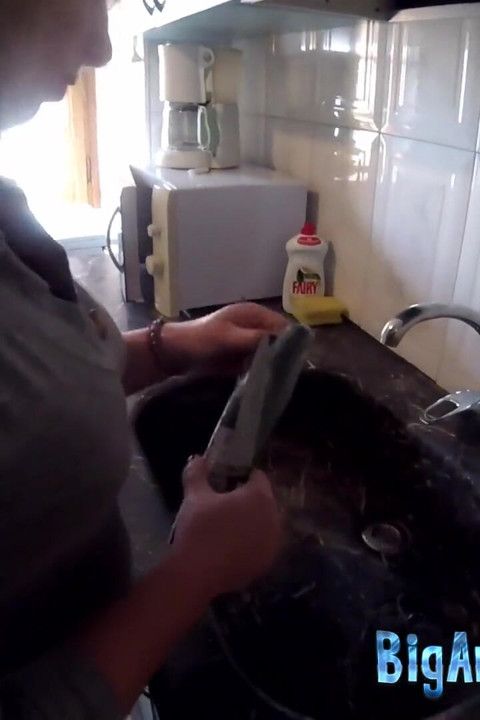 Fat ass wife masturbates with many vegetables