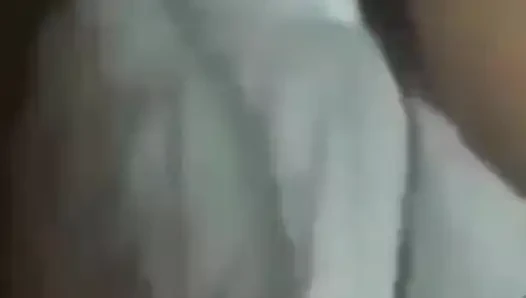 Seks Threesome Desi Dengan Dua Gadis Cantik Yang Menikmati Dengan Kontol Pacar Pada Saat Yang Sama