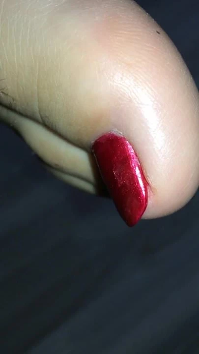 Sexy feet red nailpolish