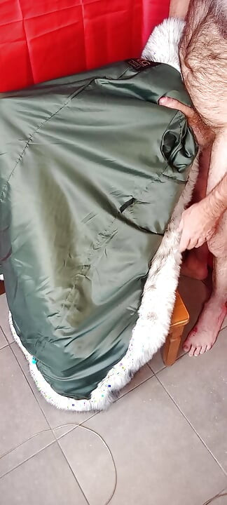 Ejaculating my sperma on the lining of a fake fur ladycoat