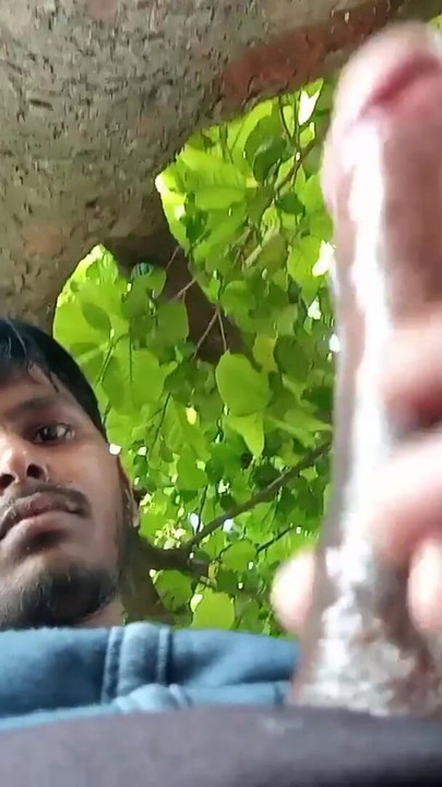 Must-share moment from "Desi Indian boy ykal hastmaithun"