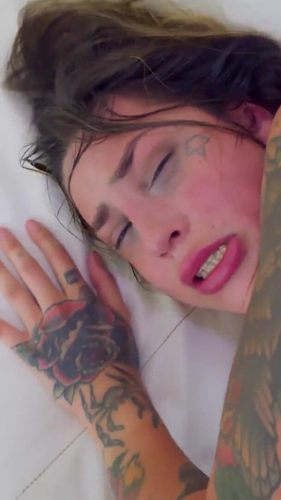 Cute Brunette Dia Gets Her Pussy Pounded For The Holidays By Toby Dick! | Clip 2