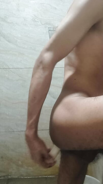 15 inchi Radish in ass verry hard fucking part 2