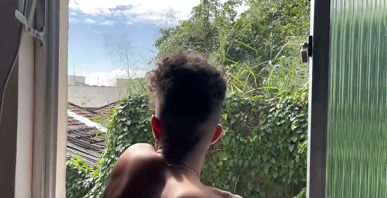 Tourist Came to Brazil to Have Bareback Fun and Cum Inside