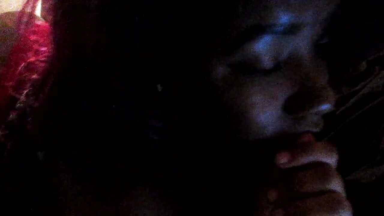 Schmutzige diana bekommt ihr rotes lieblingshöschen zur seite gezogen