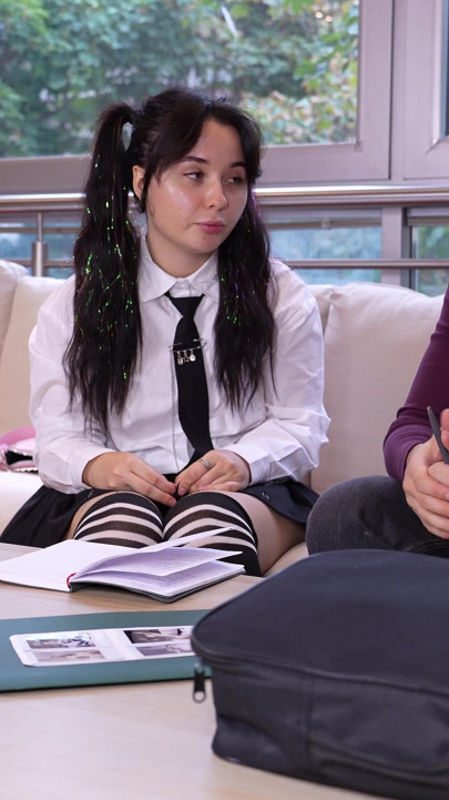 A Student Came to Her Tutor Without Any Money