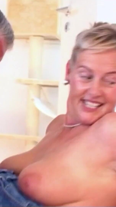 REAL GERMAN MATURE COUPLE WITH TINY COCK HUSBAND – VINTAGE FUCK | Clip 3