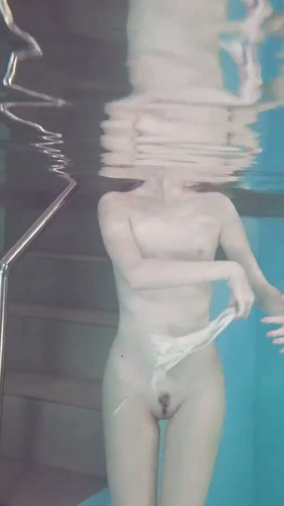 Sasha Vetochka masturbates and swims | Clip 1