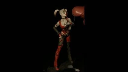 Harley Quinn.Statue CumBatth