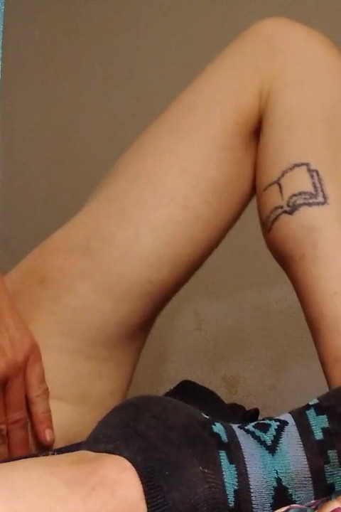 Anda harus berada di sini mengisap ini, Anda tahu itu juga!!
