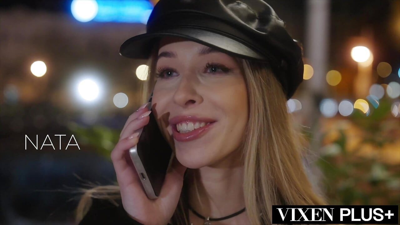 VIXENPLUS BBC Dobbel Penetrasjon For Kurvet Blond Subgirl