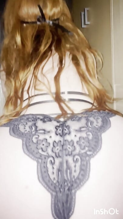 Esposa tomando gran consolador negro y de cerca siendo fisting, puño follada