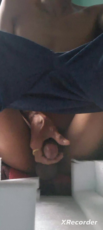 家に一人の男の子オナニーセックス