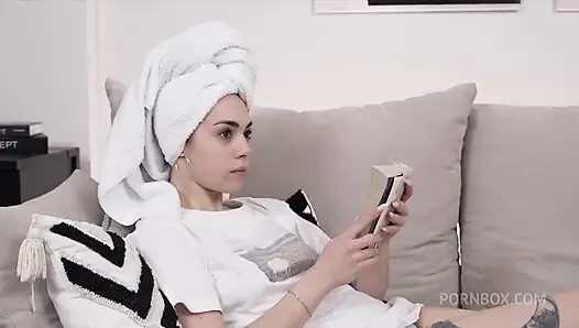 Creampie berbahaya! Dia masuk dalam memekku... Video lengkap 4k hd tim