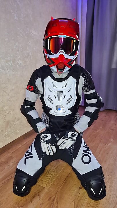 Eu coloco o Mxgear do meu namorado, porra duas vezes