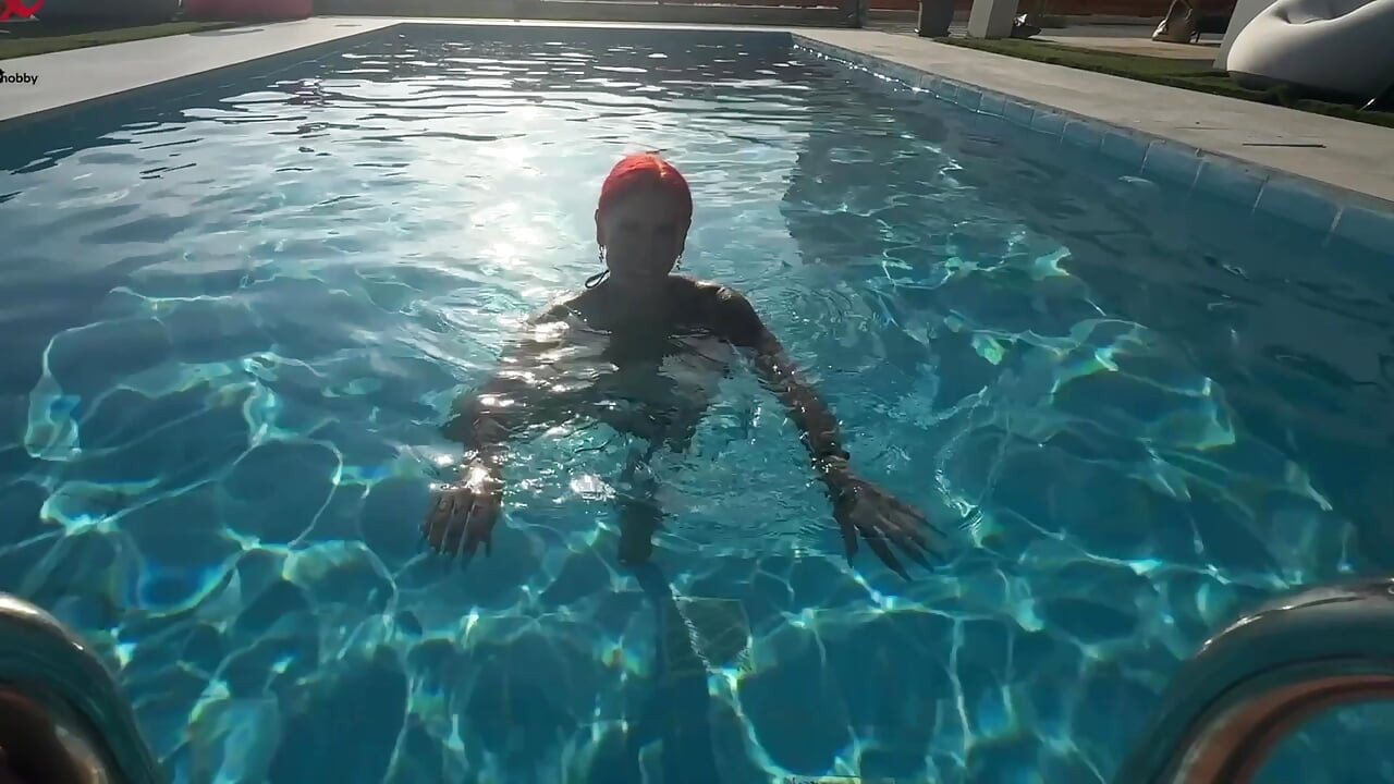 My first AO pool - he even squirts 2 times!