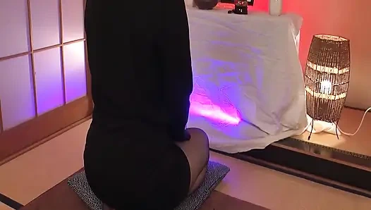 P113G07 Brush down the brush of the deceased husband's son-in-law's virgin! Perverted SEX of a beautiful widow who cums in front of her remains!