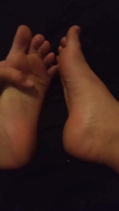 Brincando com minhas pernas