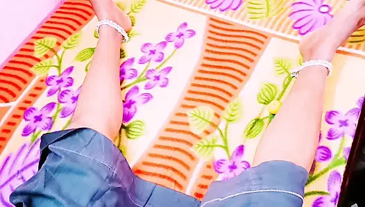 Desi hausfrau mit Swamiji Hordcore Ficken. Telugu dirtytalk.