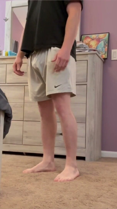 ลูกเลี้ยงชาย Kash เดินเข้ามาในแม่เลี้ยงผู้ใหญ่สุดฮอต Danni Jones ช่วยตัวเอง | คลิป 1
