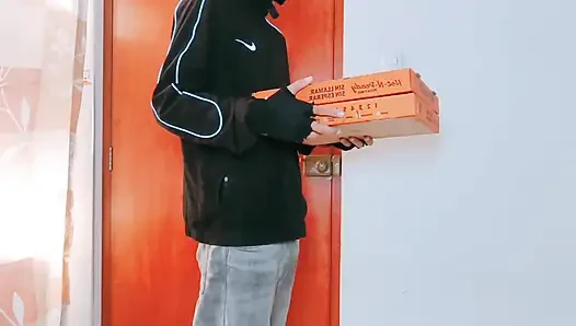 Die LIEFERUNG kam an und ICH HABE NICHT für die pizza