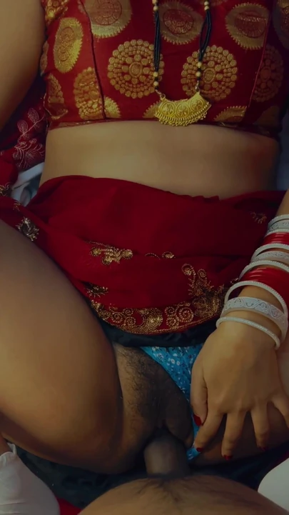 Moment clé de « Sexe en hindi avec une jeune belle-mère indienne »