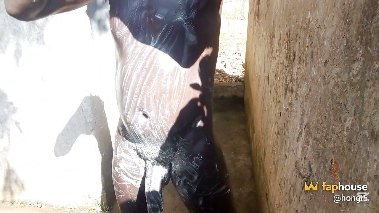Ajoelhar- Se, Agarrar Meu Pau Grosso E Levá-lo Fundo até Você Engolir Cada Gota Da Minha Porra Preta