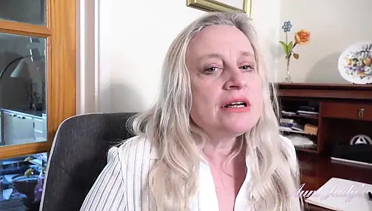 Bibitjudys - andrea ann si bos super sange lagi asik nyepong kontol di kantor