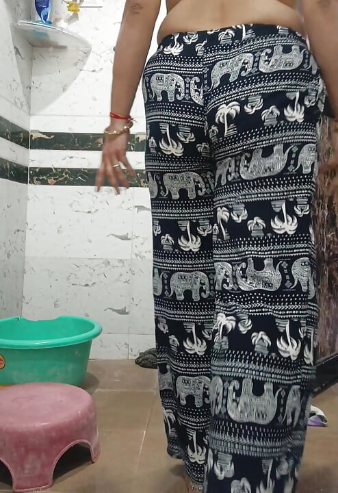 Priya Bhabi Big Ass Sexy Body Video Shoot