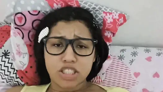 Kolumbianerin nahm ein Porno-Video für ihren Ehemann auf, der in New York ist, aber am ende mit dem Nachbarn fickte ver