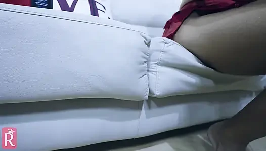 Cosplay hogwarts öğrencisi oyuncakla anal sikişiyor